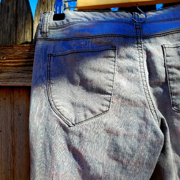 Bongo - Picture 8 of 9